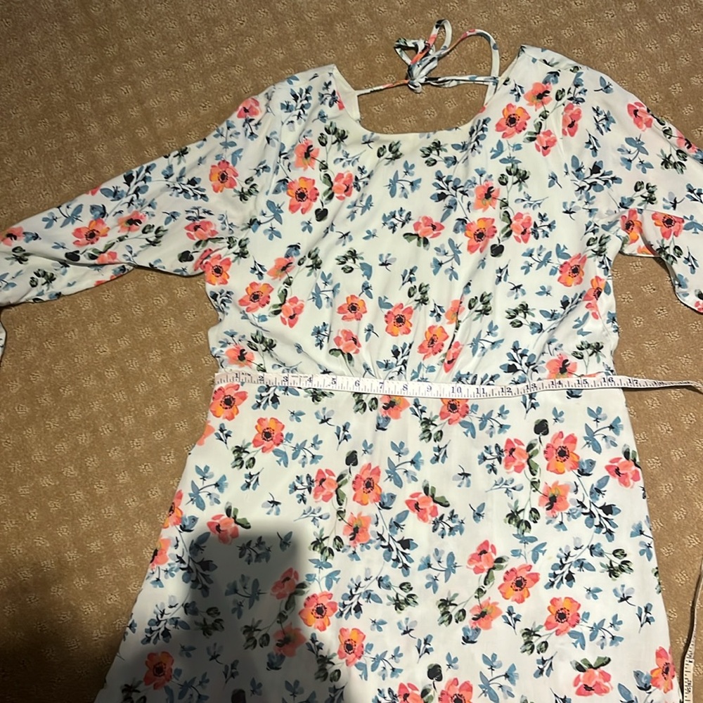 Loft Dress - Picture 11 of 12